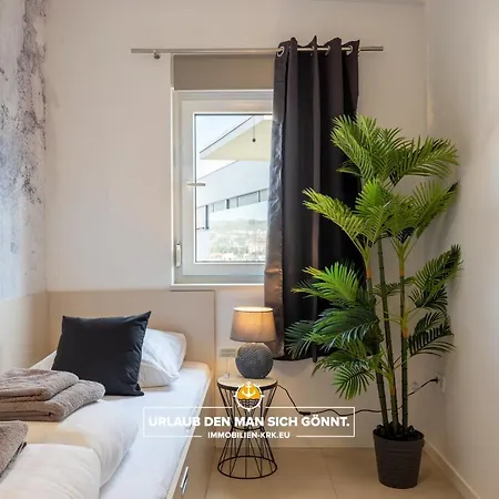 Penthouse Panorama Deluxe In Apartment Malinska
