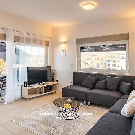 Apartment Penthouse Panorama Deluxe In Malinska